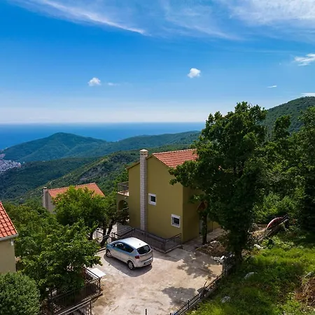 Monte Hill Villa *