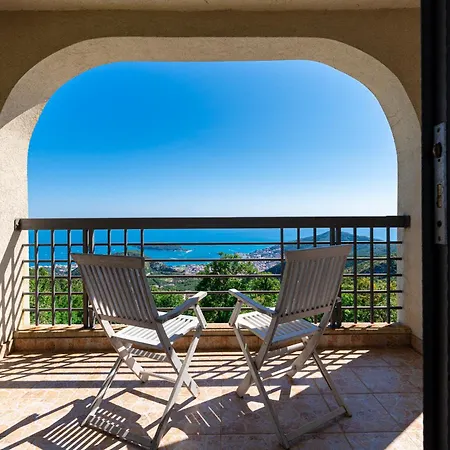 Monte Hill Villa
